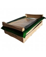 Coiffe à encoches verte 50 x 30 cm (2000) Coiffe à encoches verte 50 x 30 cm (2000)